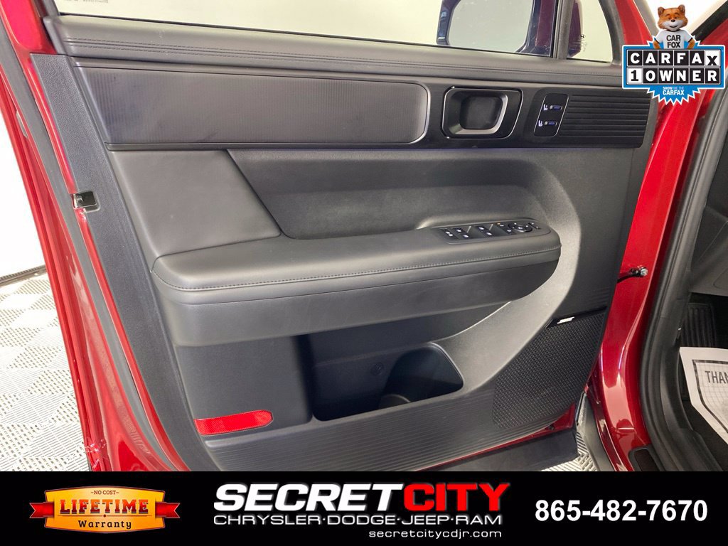 Used 2024 Hyundai Santa Fe Calligraphy AWD/4WD image 12