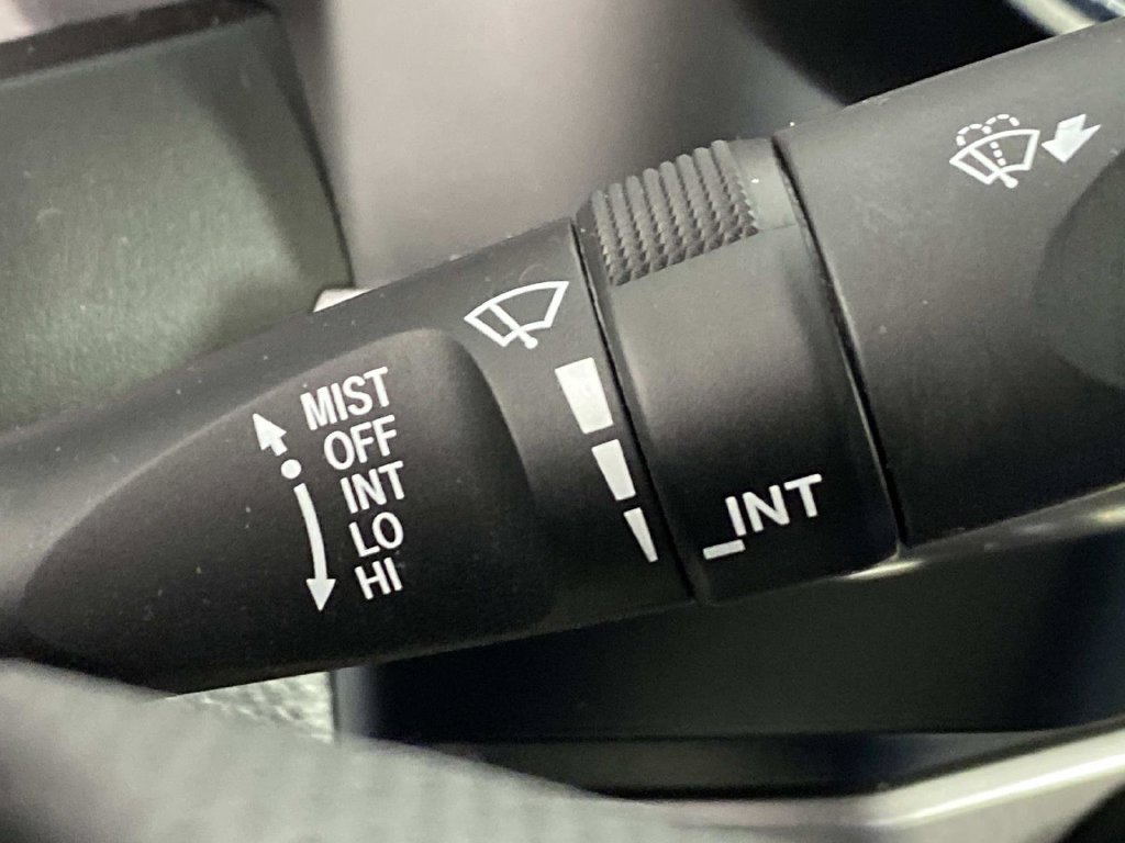 Used 2021 Toyota Tacoma SR5 AWD/4WD image 19