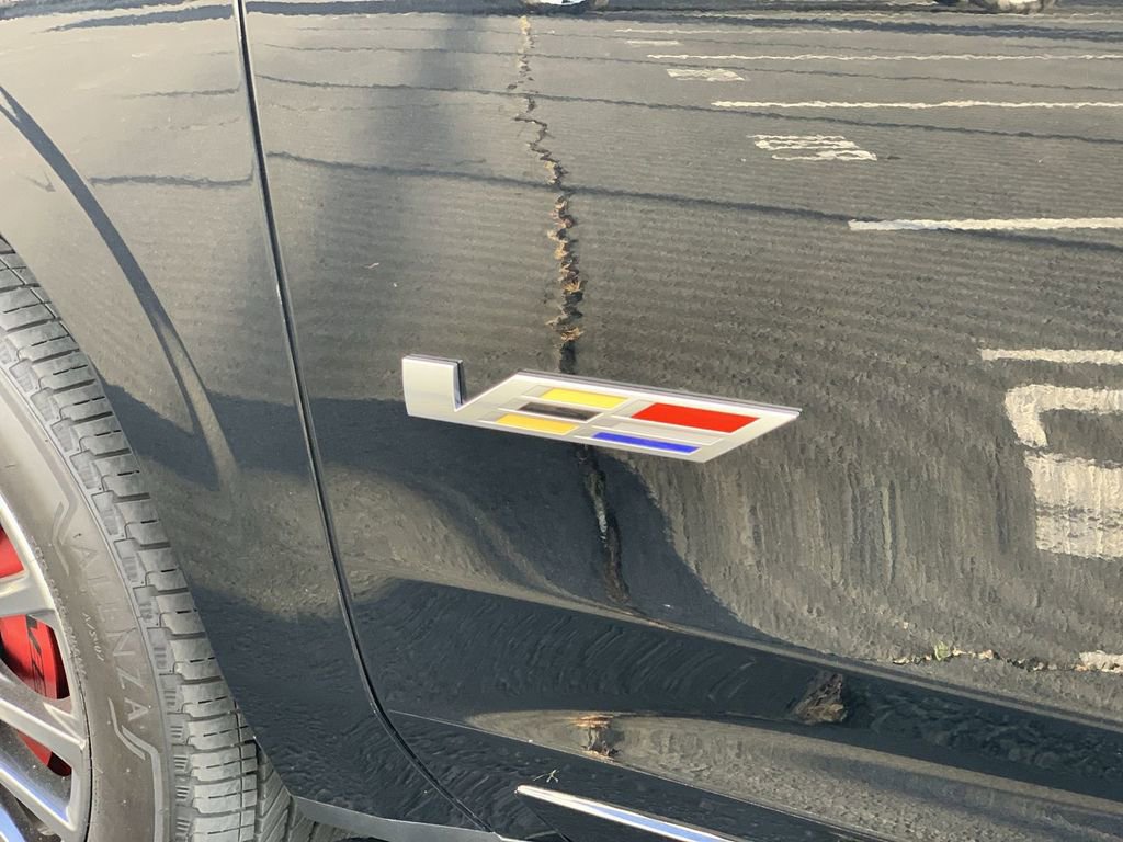 Certified 2024 Cadillac Escalade ESV V w/ Heavy-Duty Trailer Package image 30