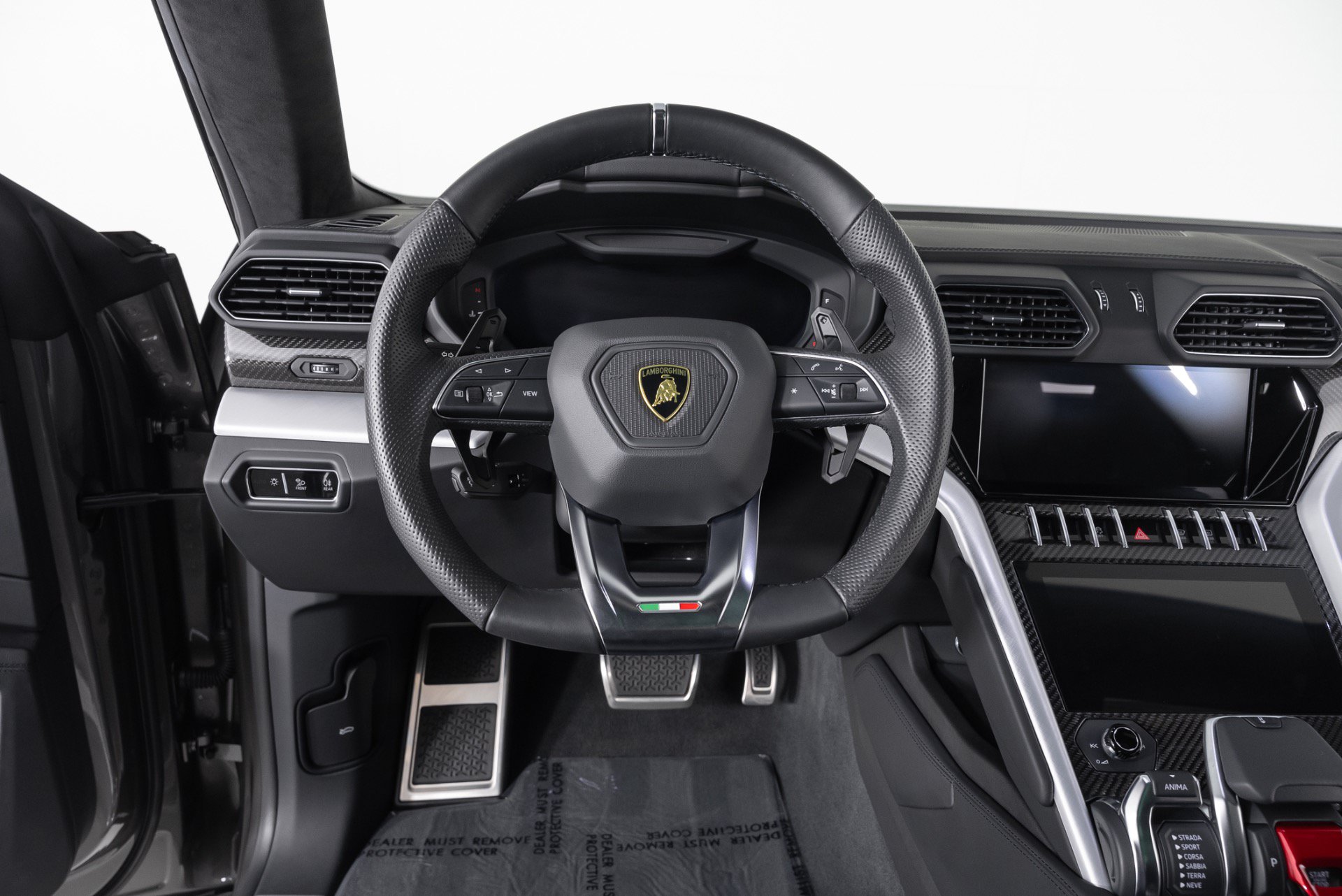 Used 2021 Lamborghini Urus AWD/4WD image 17
