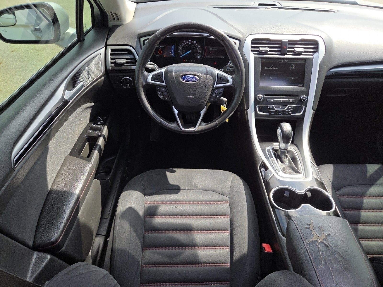 Used 2016 Ford Fusion SE image 22