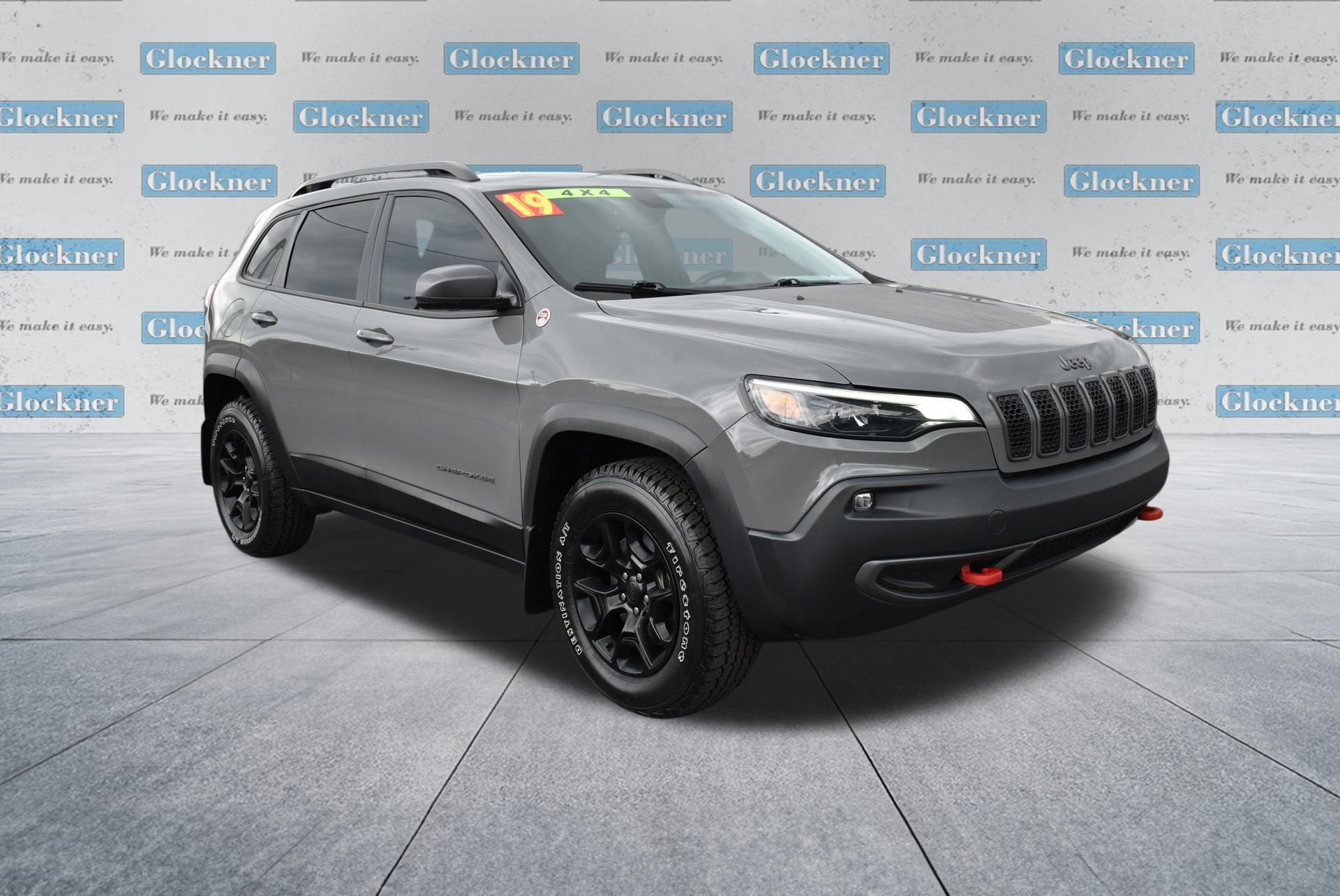 Used 2019 Jeep Cherokee Trailhawk w/ Comfort/Convenience Group AWD/4WD image 3