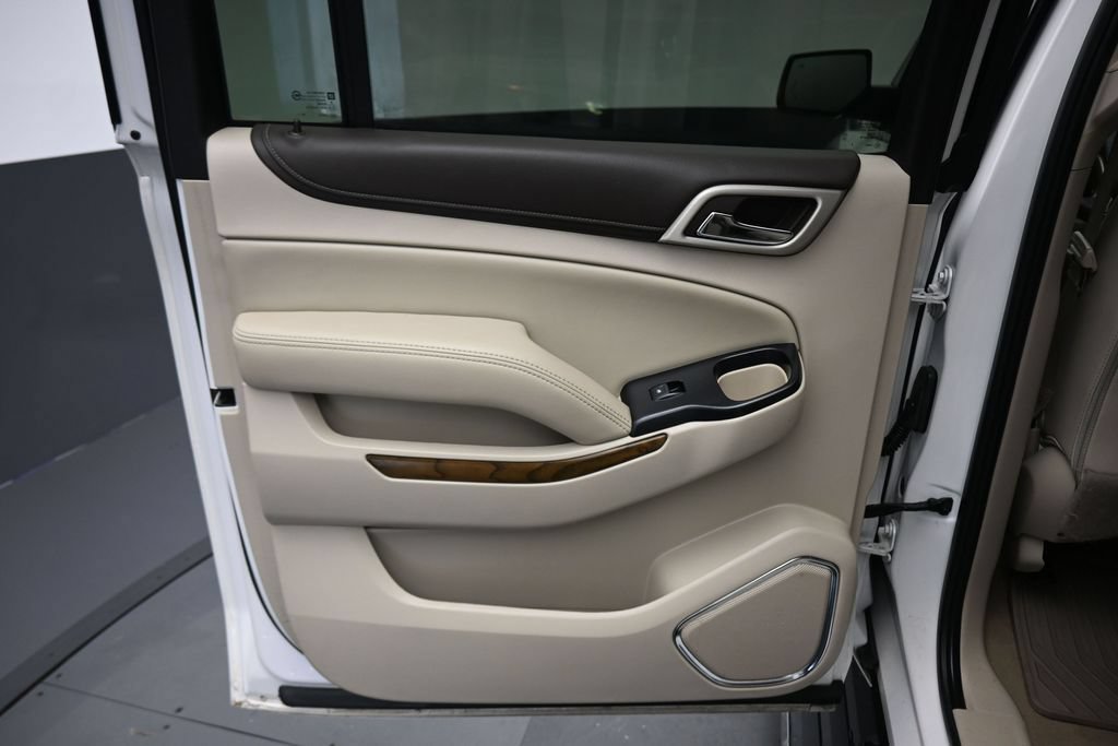 Used 2019 GMC Yukon XL Denali w/ Denali Ultimate Package AWD/4WD image 32