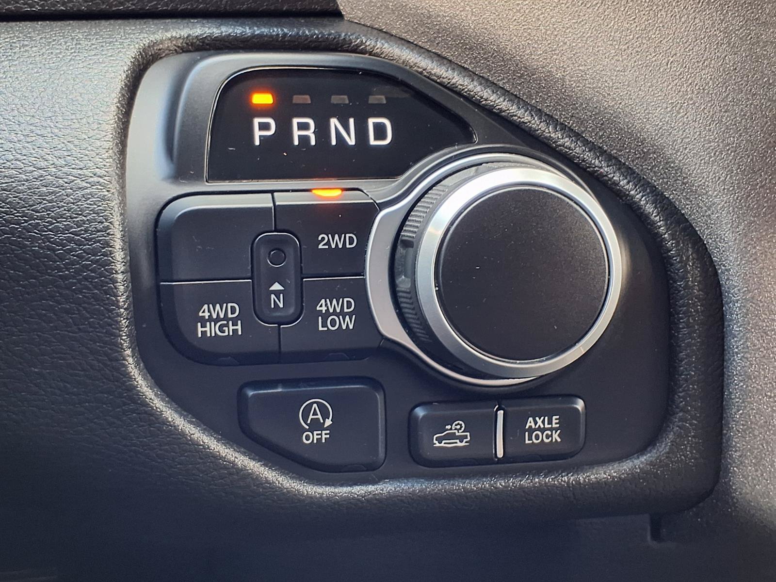 Used 2025 RAM 1500 Warlock AWD/4WD image 15