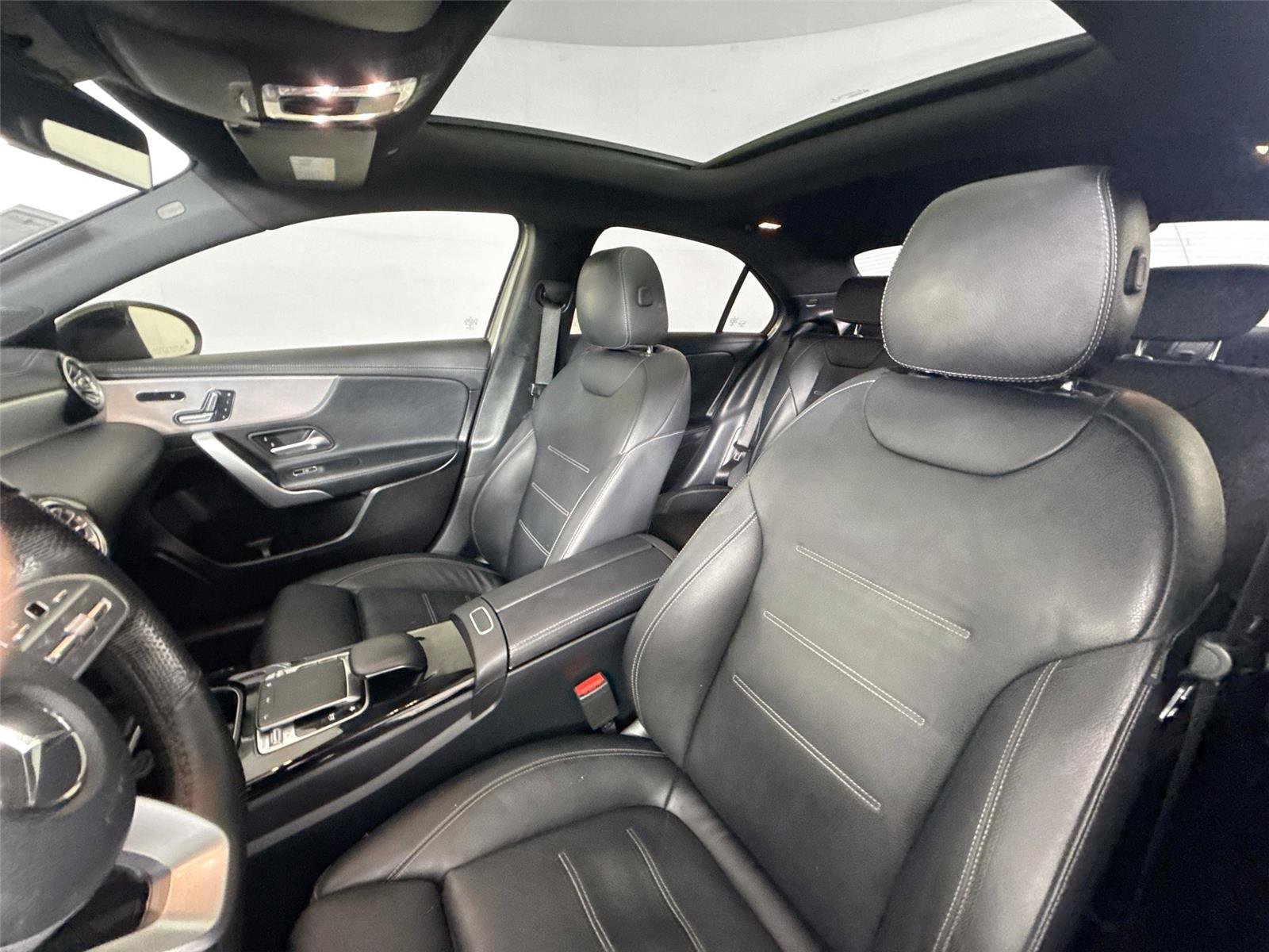 Used 2019 Mercedes-Benz A 220 4MATIC image 3