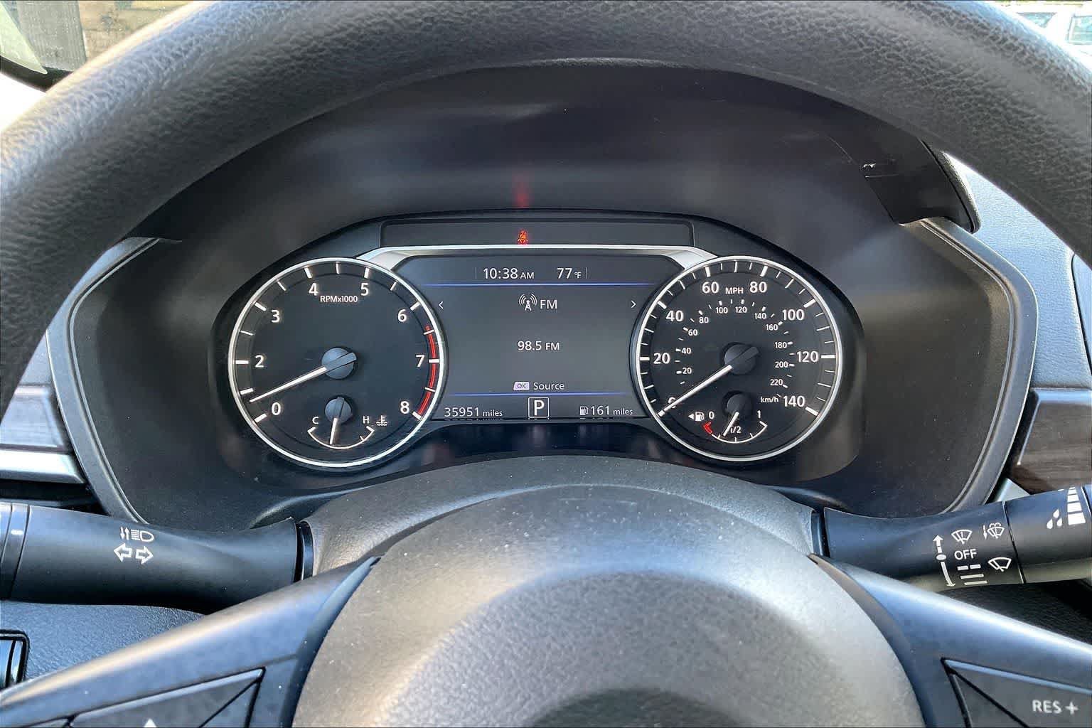 Used 2024 Nissan Altima 2.5 SV FWD image 17