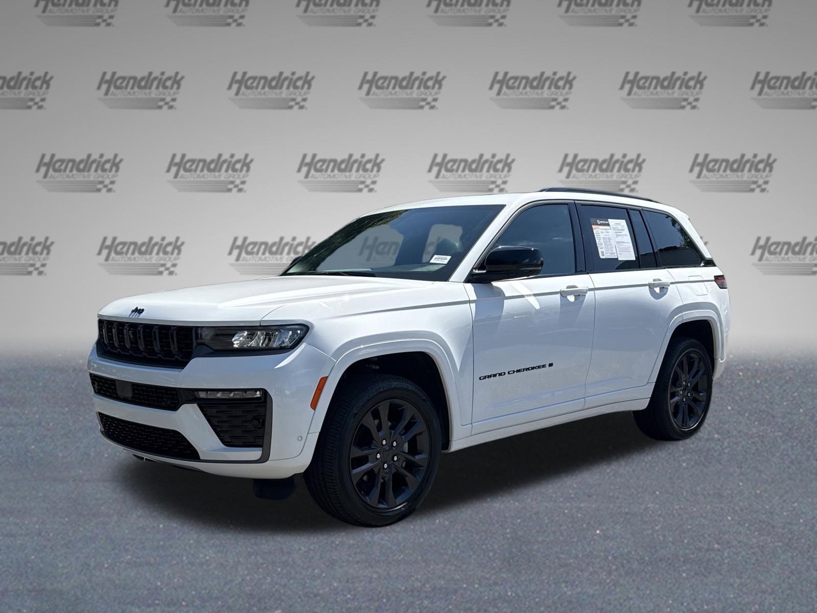 Used 2026 Jeep Grand Cherokee Limited Reserve AWD/4WD image 4