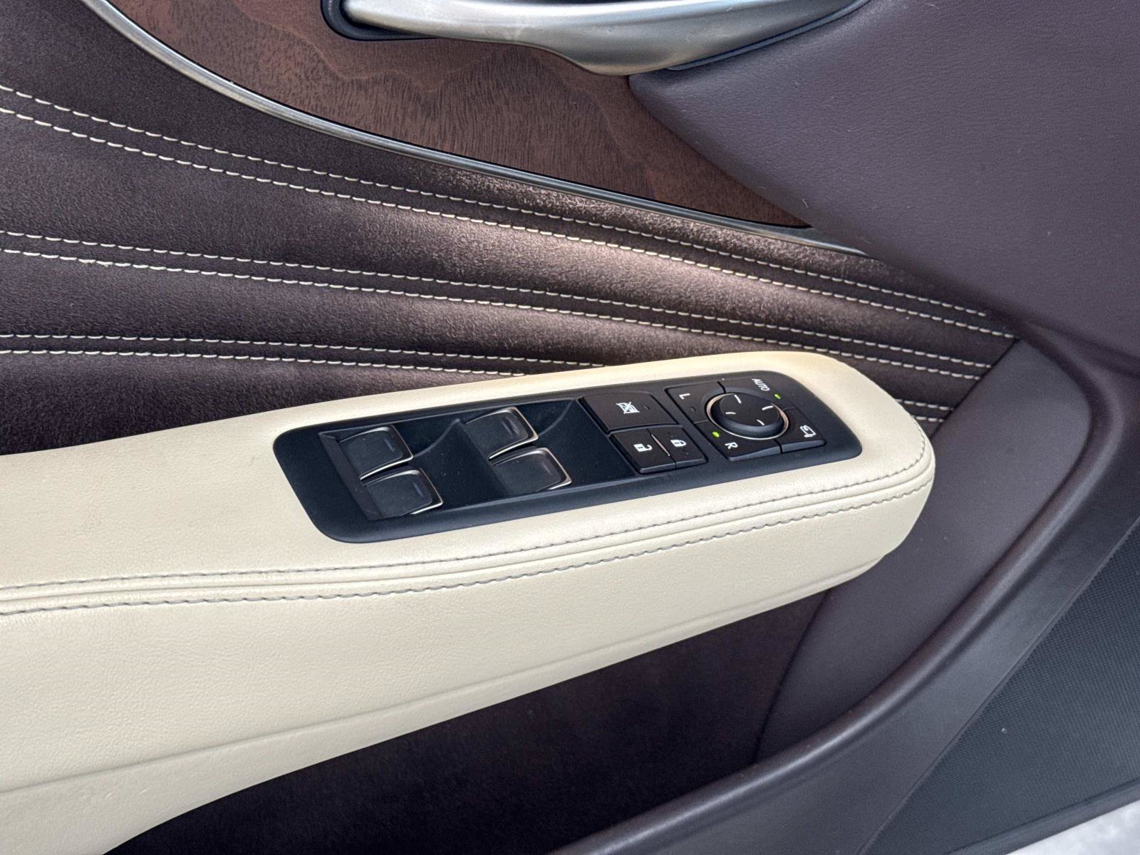 Used 2020 Lexus LS 500 w/ Accessory Package (Z1) RWD image 11