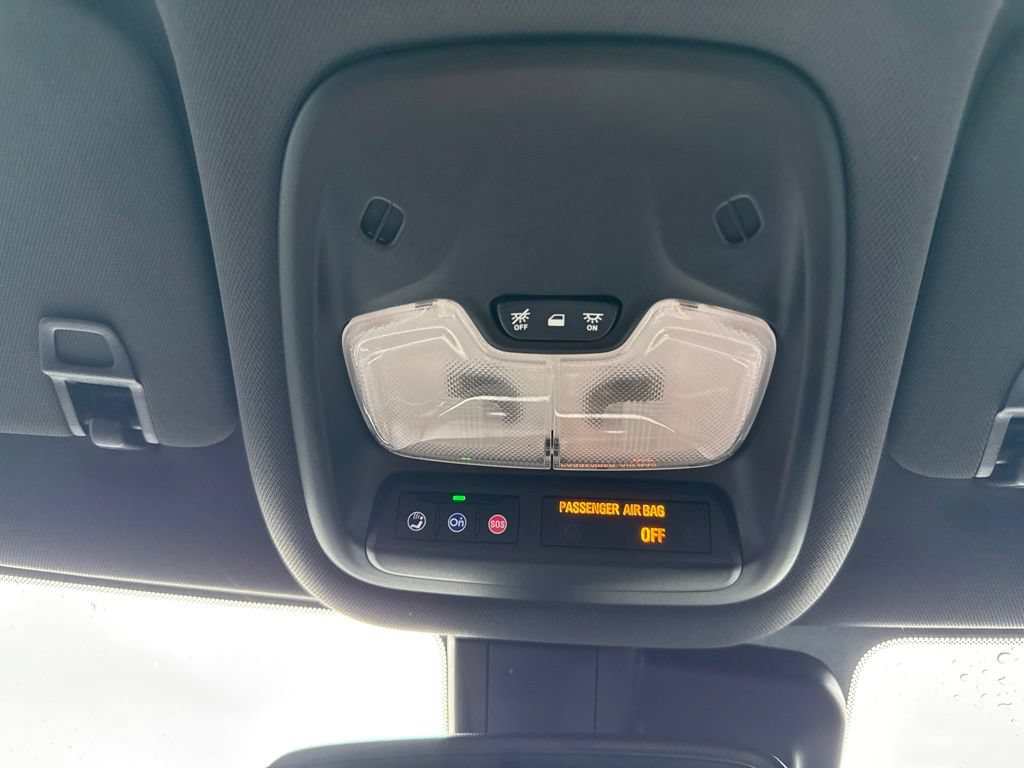Used 2023 Chevrolet TrailBlazer RS w/ Convenience Package FWD image 37