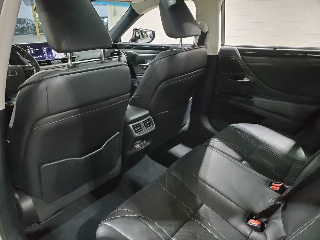 Used 2021 Lexus ES 350 Ultra Luxury w/ Accessory Package 2 image 26