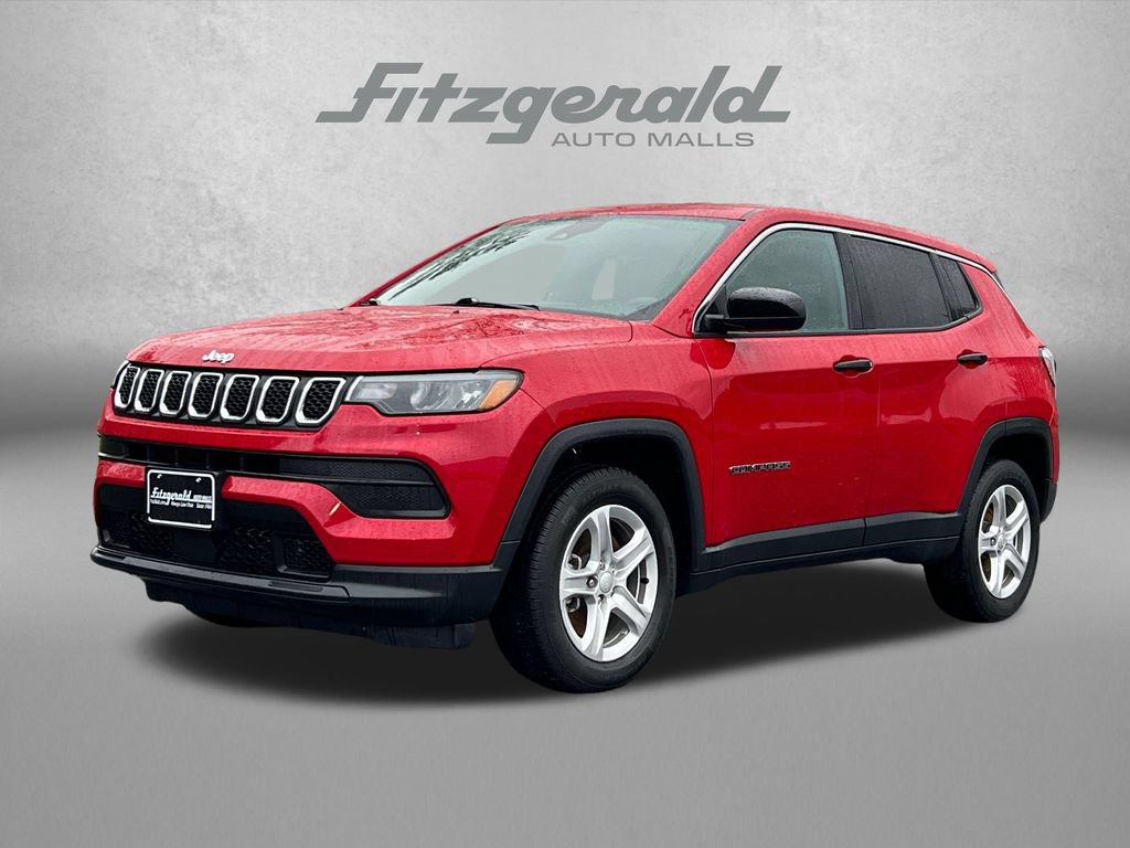 Used 2023 Jeep Compass Sport AWD/4WD image 2