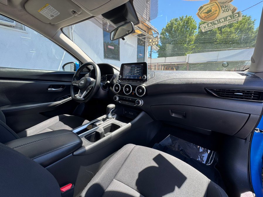 Used 2024 Nissan Sentra SV FWD image 29
