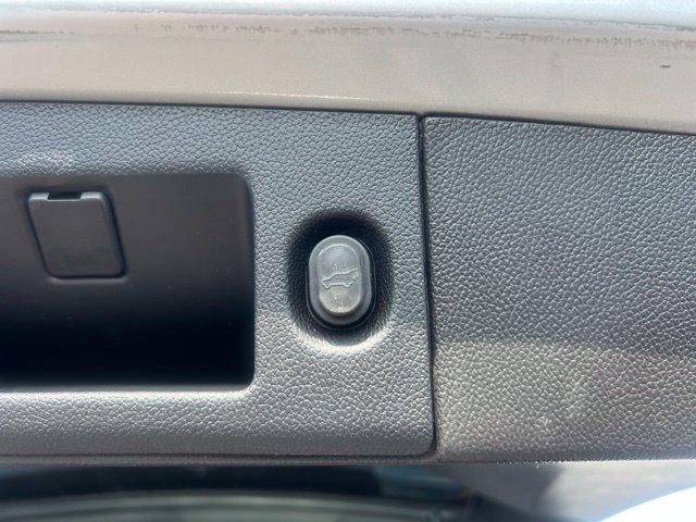 Used 2019 Cadillac Escalade Luxury AWD/4WD image 15