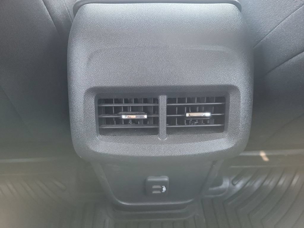 Used 2020 Chevrolet Equinox LS AWD/4WD image 26