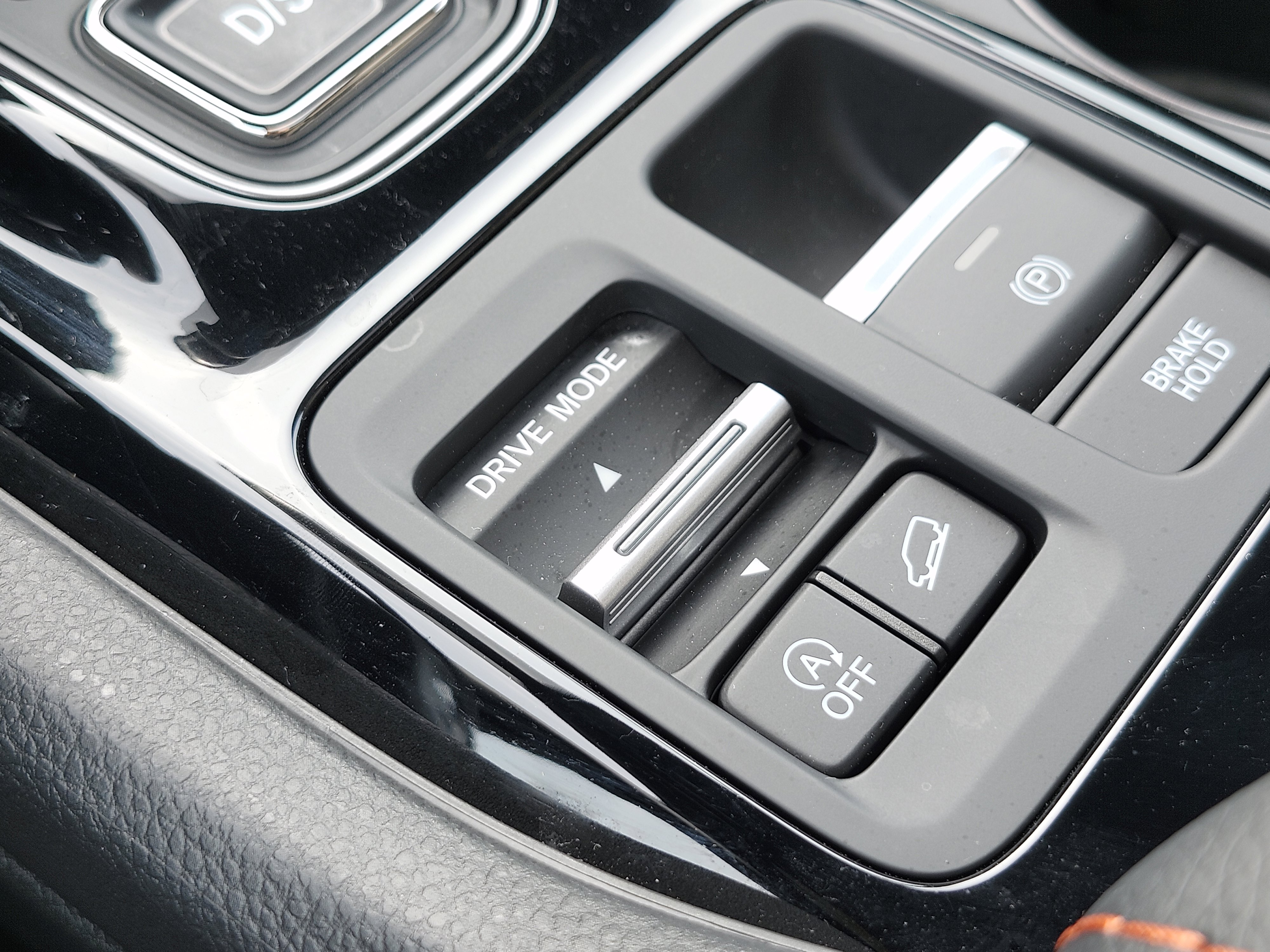 Used 2025 Honda Pilot TrailSport image 36