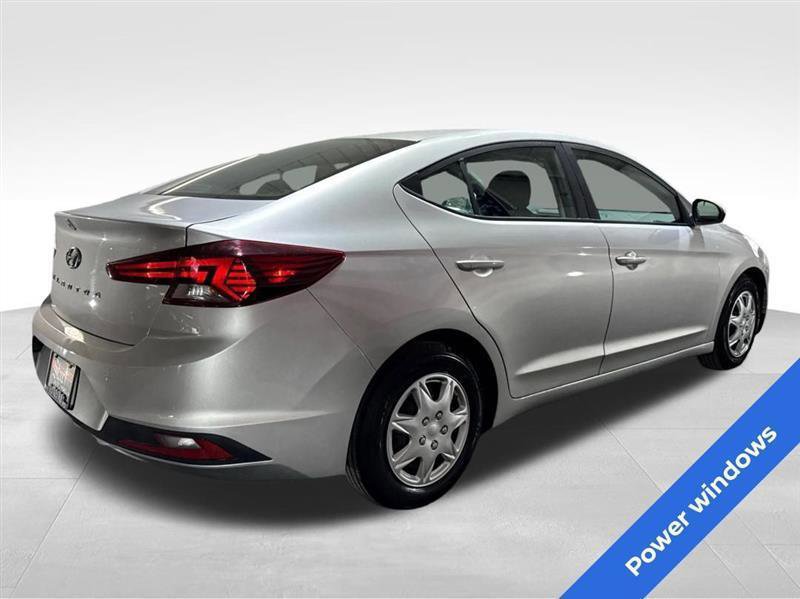 Used 2020 Hyundai Elantra SE w/ Cargo Package (C1) image 5