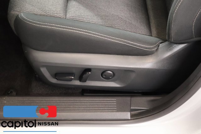 Certified 2024 Nissan Rogue SV FWD image 12