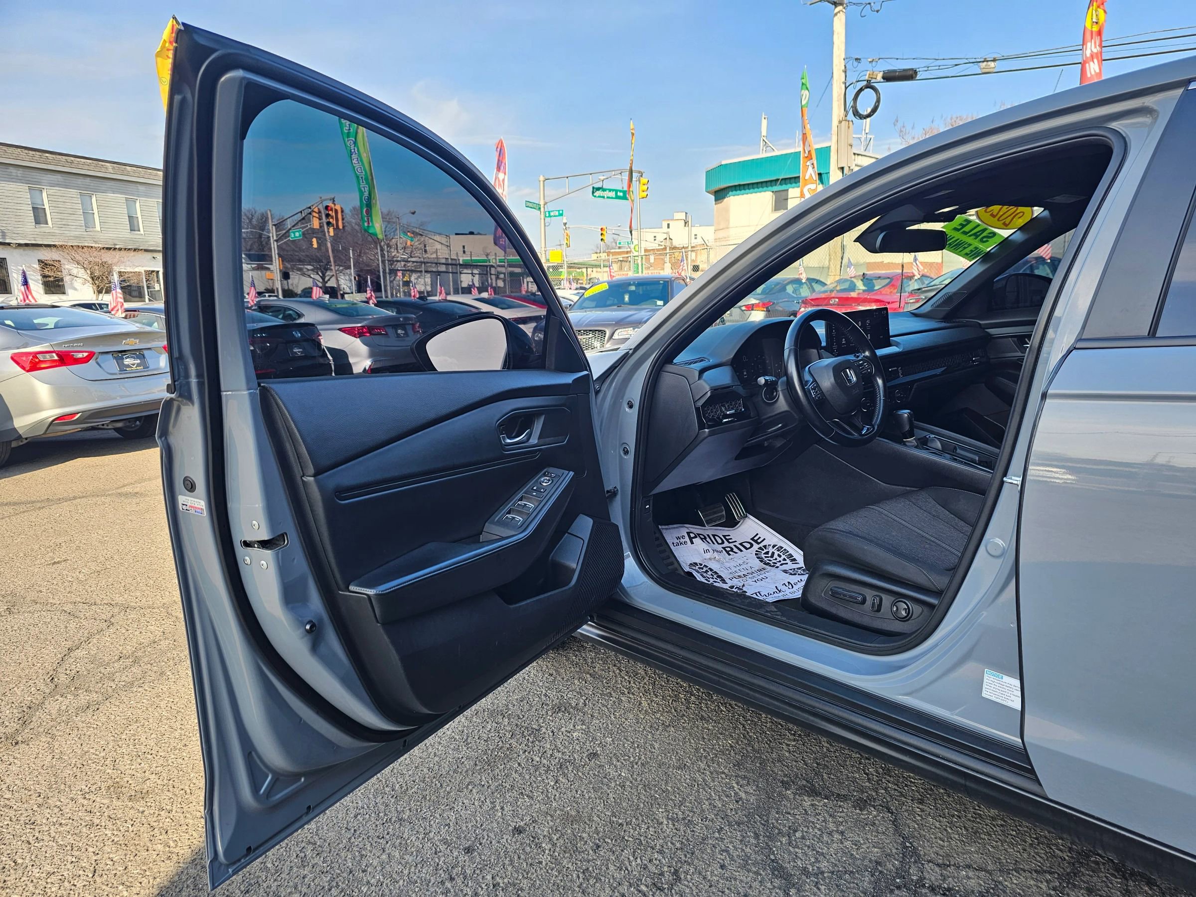 Used 2023 Honda Accord Sport image 9