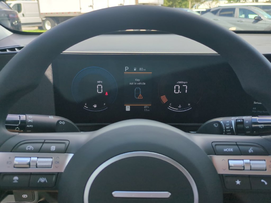 New 2027 Hyundai Kona SE FWD image 32