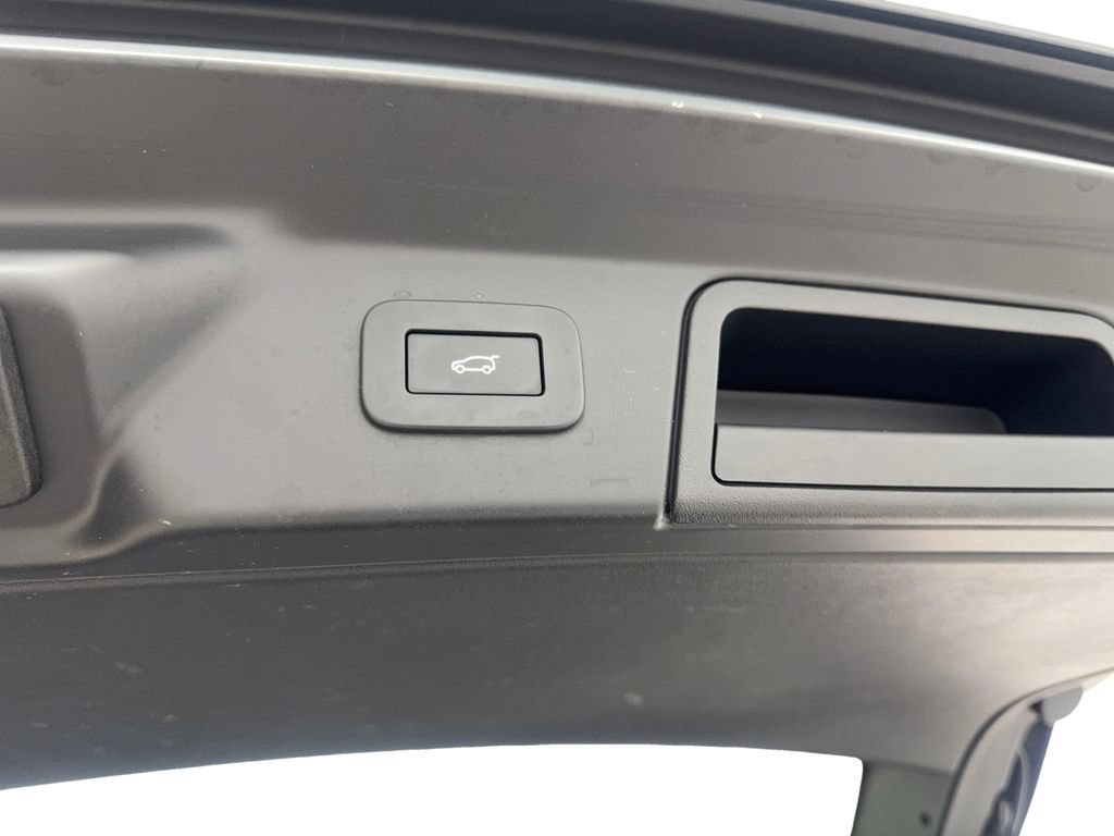 Used 2023 Land Rover Range Rover Velar R-Dynamic S AWD/4WD image 84