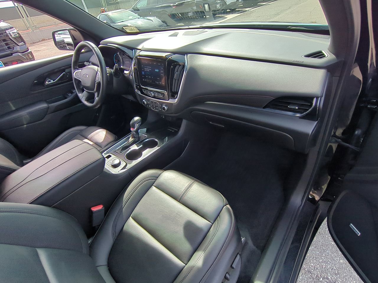 Used 2023 Chevrolet Traverse RS w/ LPO, Cargo Package image 29