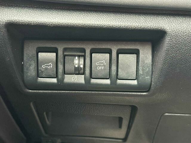 Used 2020 Subaru Outback Limited image 31