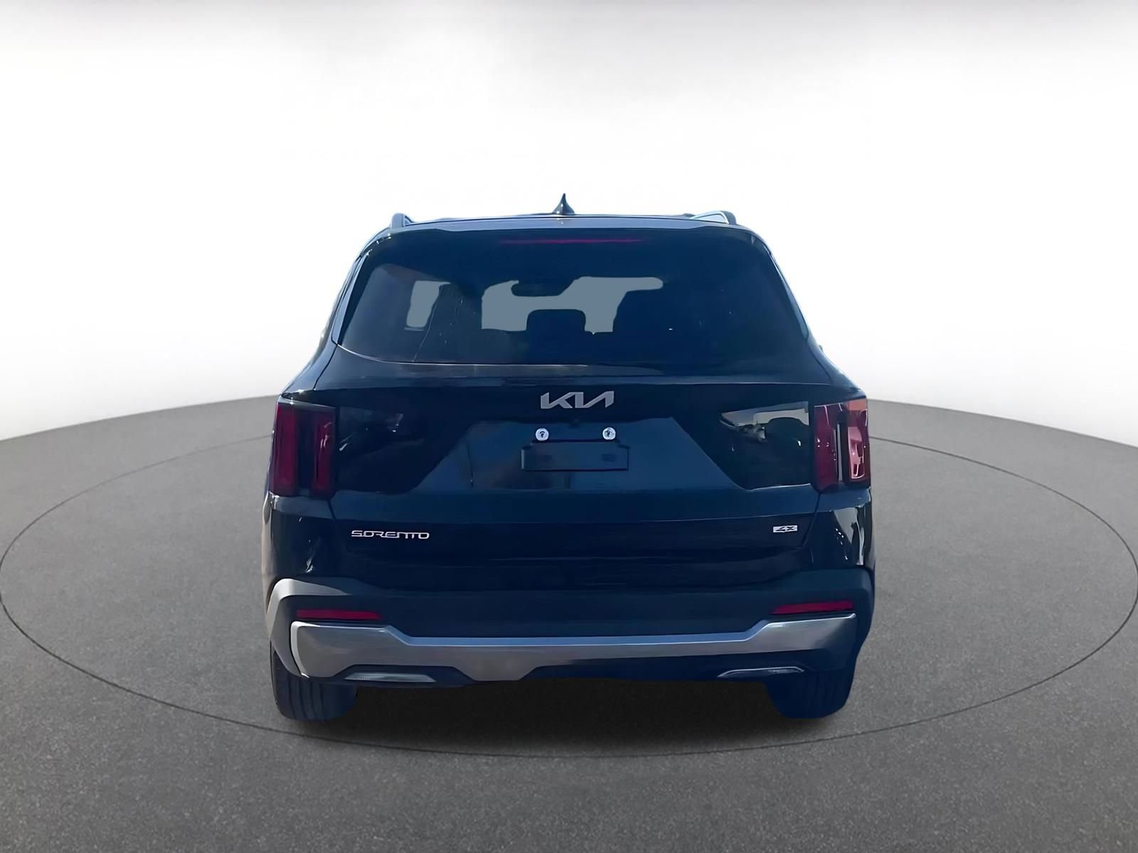Used 2024 Kia Sorento S image 12