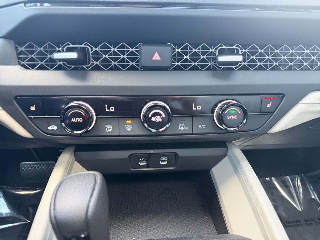 Used 2023 Honda Accord EX image 18