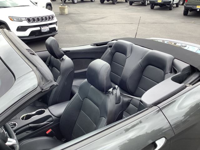 Used 2016 Ford Mustang Premium RWD image 34