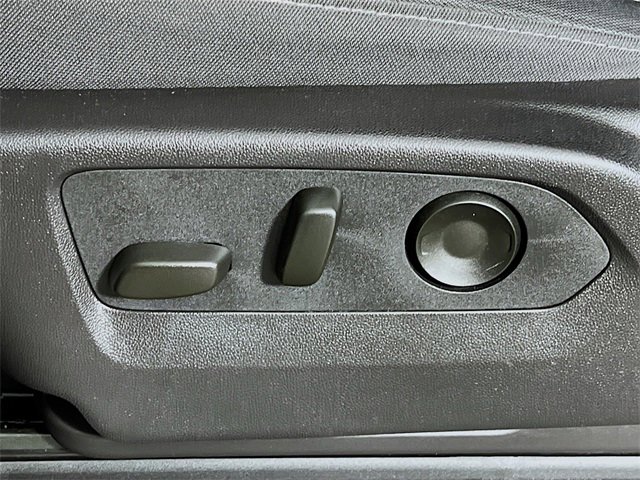 Used 2024 GMC Sierra 1500 Elevation image 11