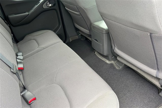 Used 2015 Nissan Frontier SV w/ SV Value Truck Package image 17