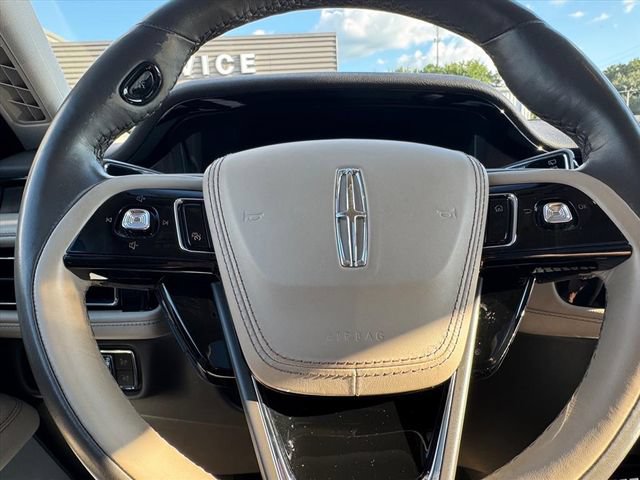 Used 2022 Lincoln Aviator Reserve w/ Equipment Group 201A AWD/4WD image 19
