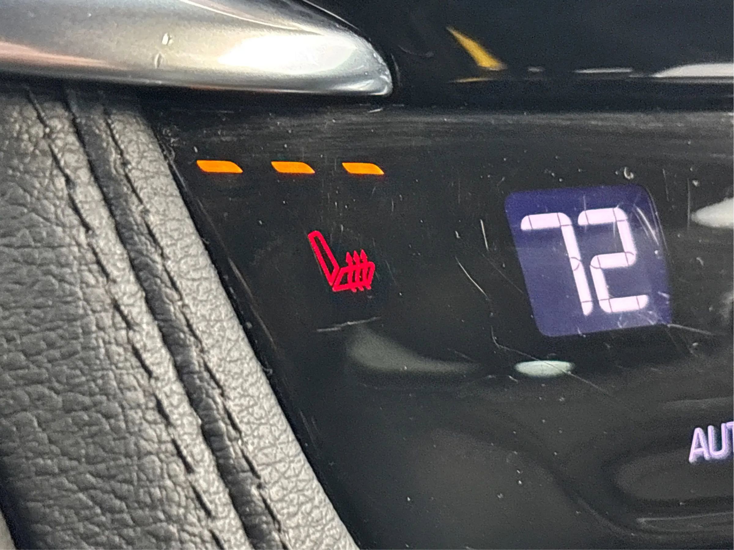 Used 2021 Cadillac XT6 Sport w/ LPO, ONYX Package image 46