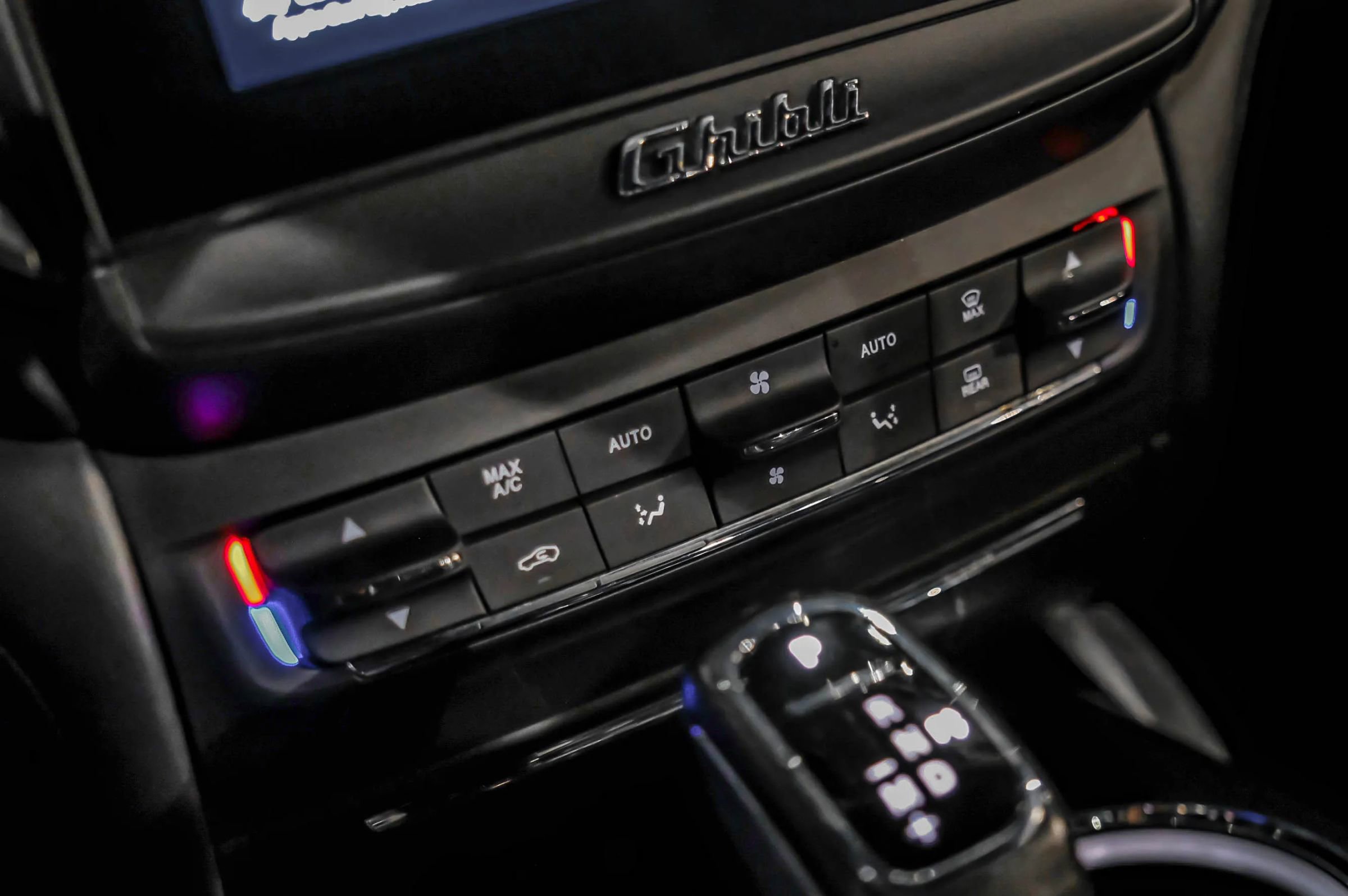 Used 2019 Maserati Ghibli S GranLusso AWD/4WD image 28