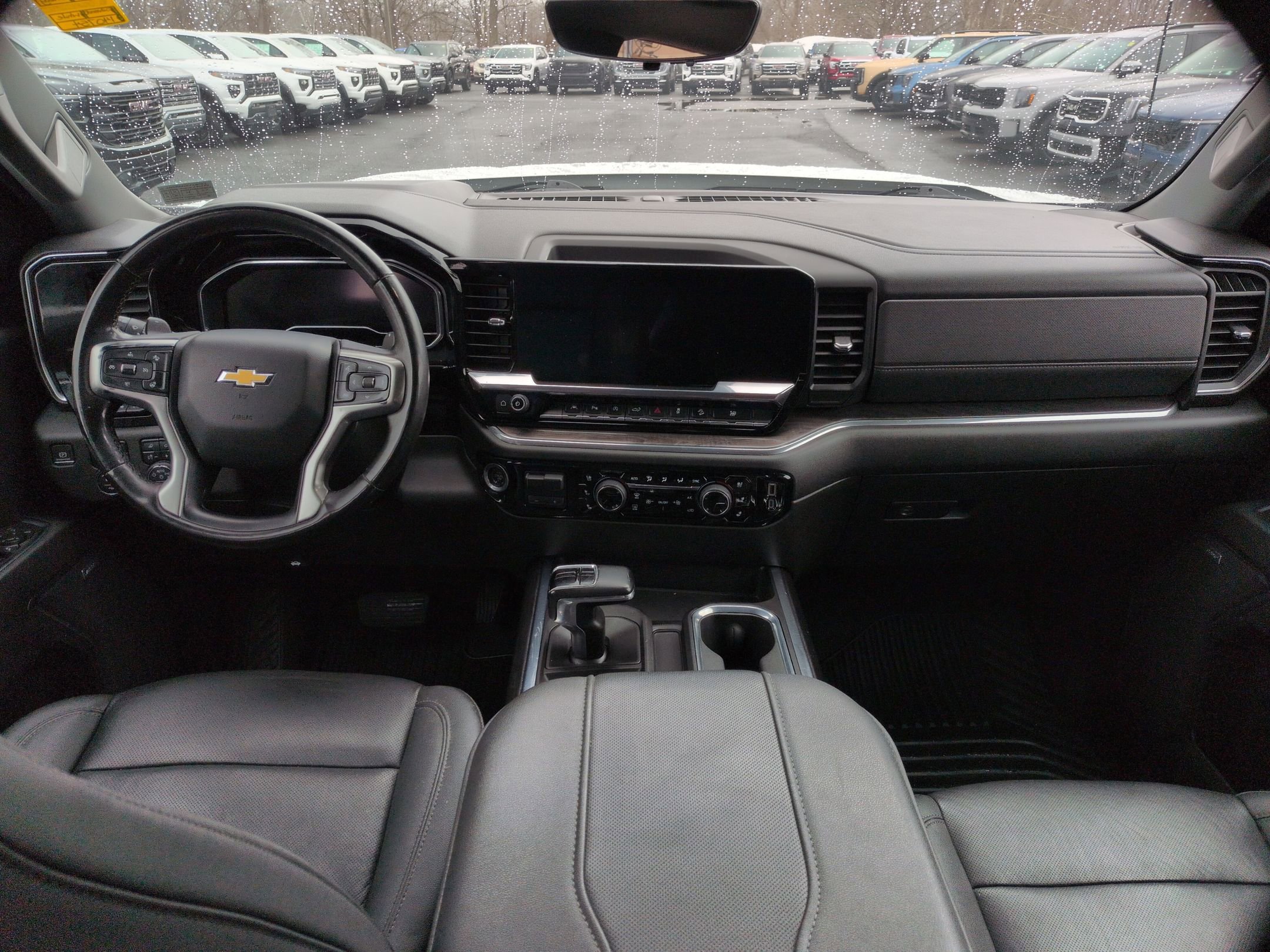 Used 2023 Chevrolet Silverado 1500 LTZ w/ LTZ Premium Package image 9