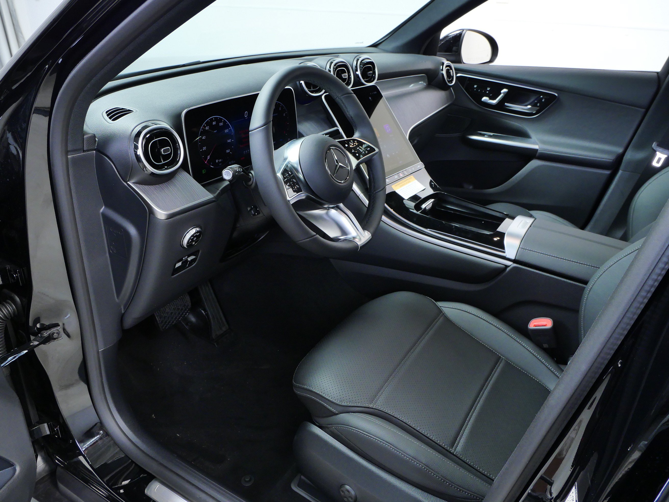 New 2026 Mercedes-Benz GLC 300 4MATIC image 7