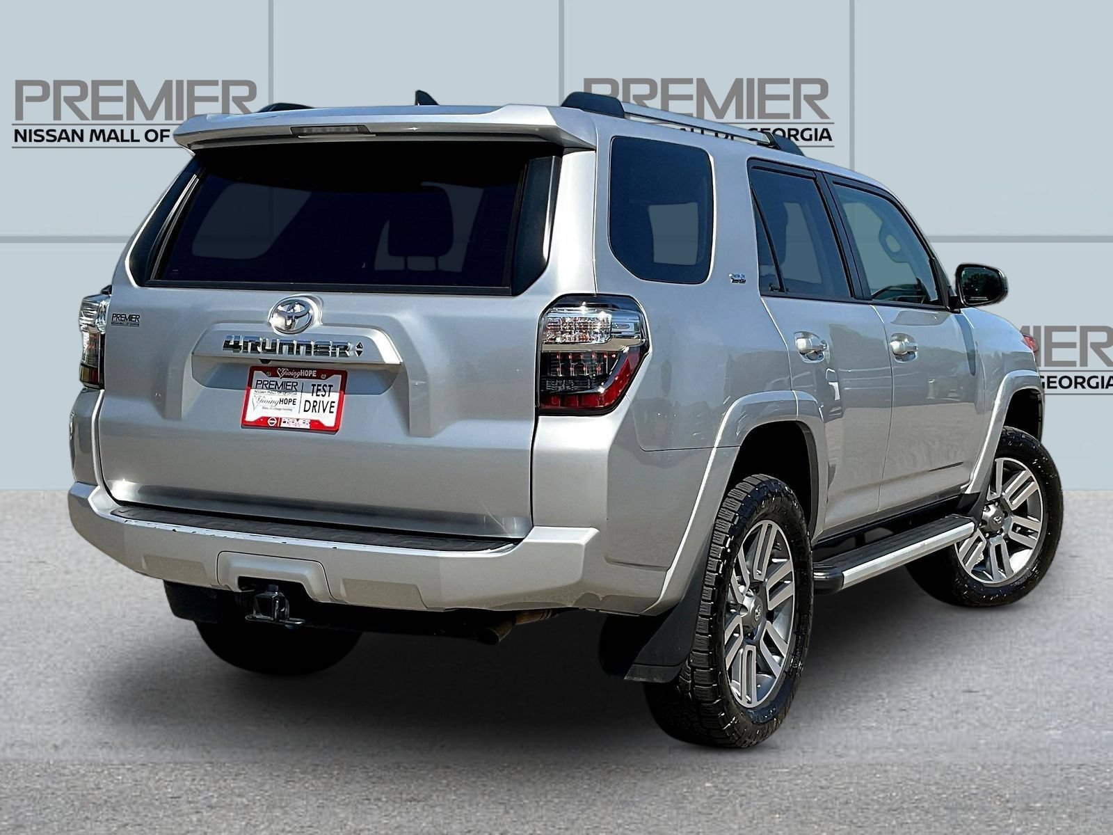 Used 2024 Toyota 4Runner SR5 AWD/4WD image 7