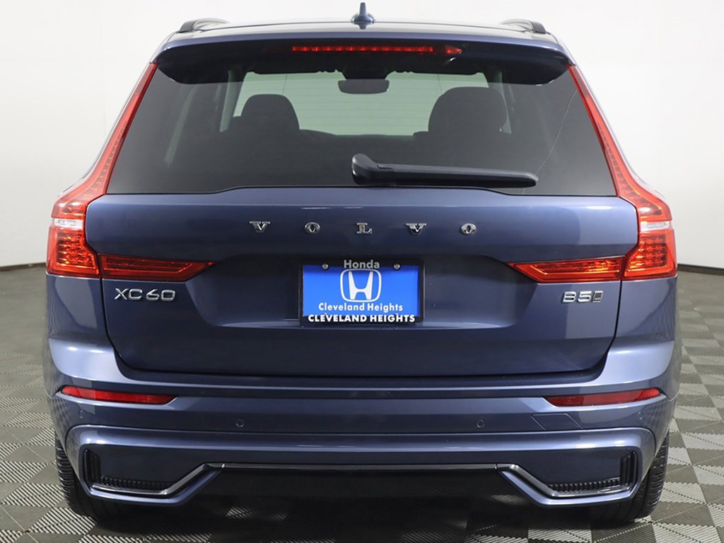 Used 2023 Volvo XC60 B5 Plus w/ Climate Package image 14