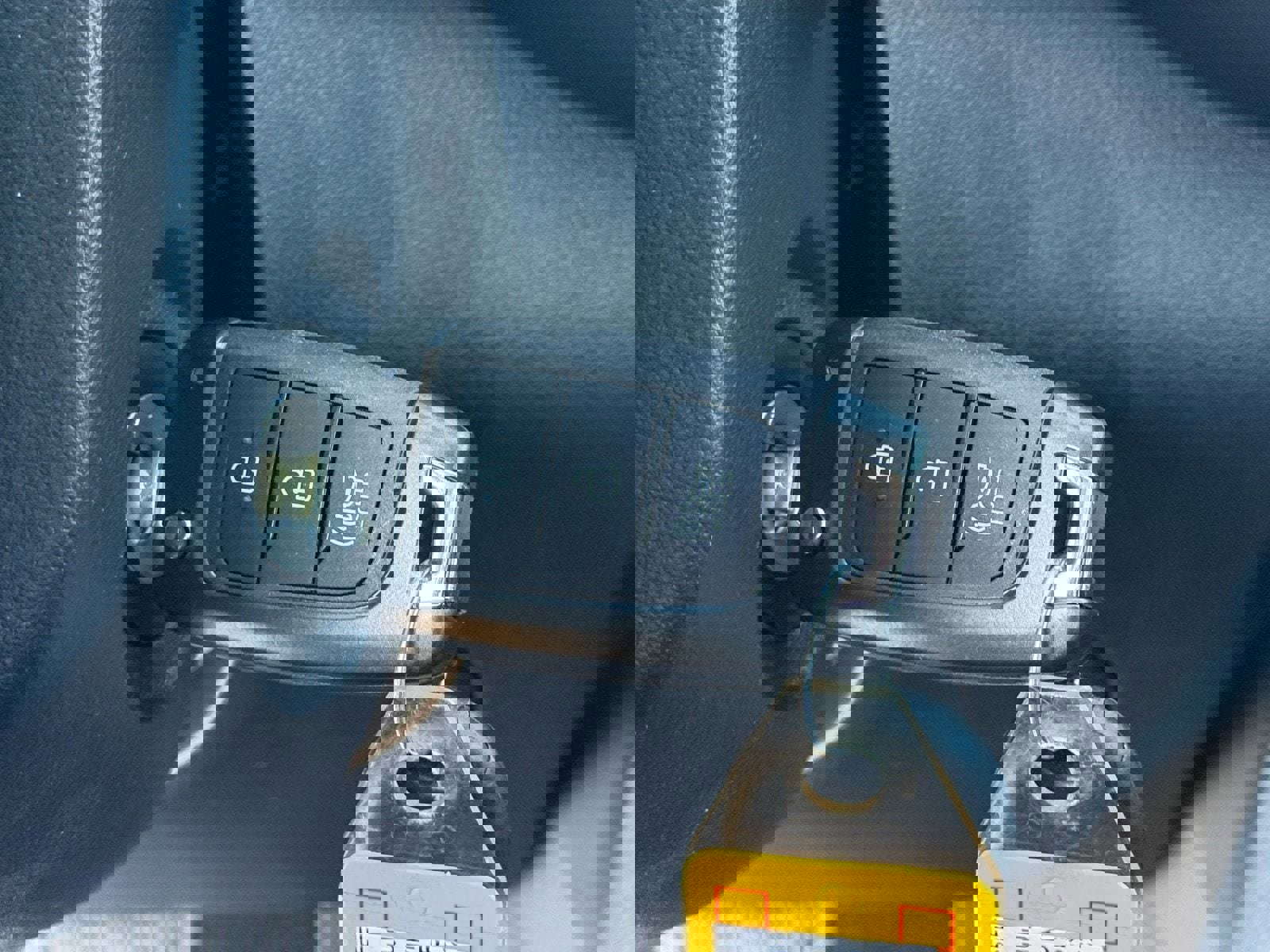 Used 2025 Hyundai Venue SE image 27