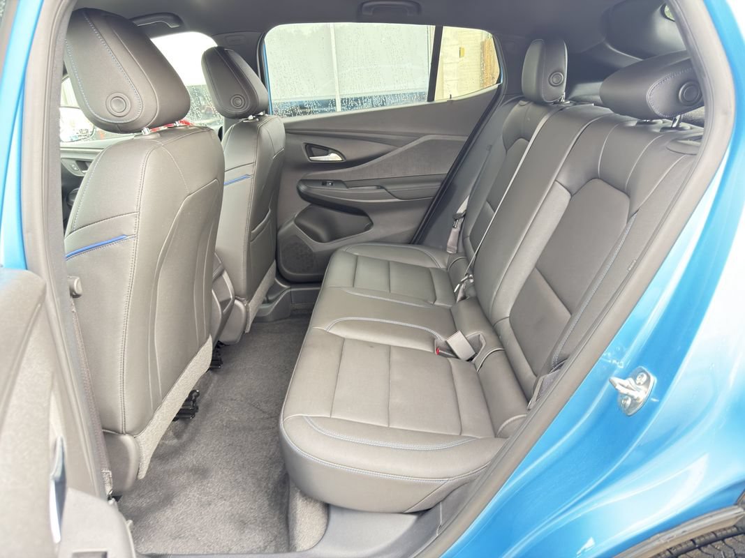 Used 2025 Buick Envista Sport Touring w/ Convenience I Package FWD image 34