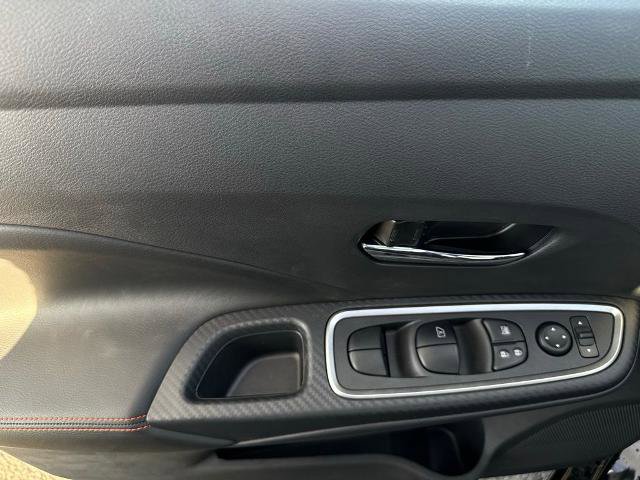 New 2025 Nissan Versa SR w/ Trunk Package image 19