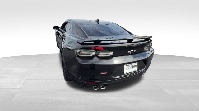 Certified 2022 Chevrolet Camaro SS w/ Redline Edition RWD image 4