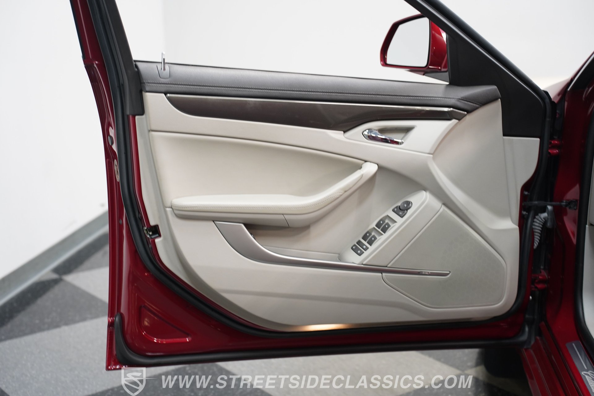 Used 2011 Cadillac CTS Sedan RWD image 37