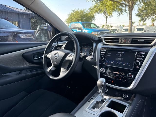 Used 2018 Nissan Murano SV image 13