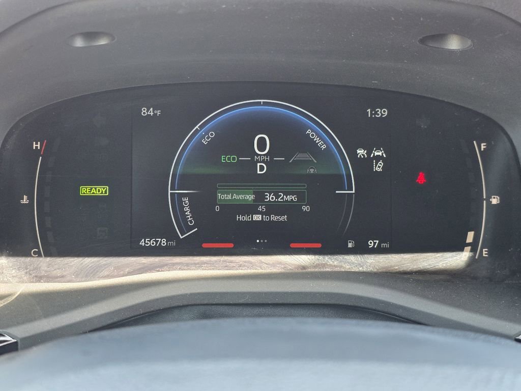 Used 2025 Toyota Camry LE image 11