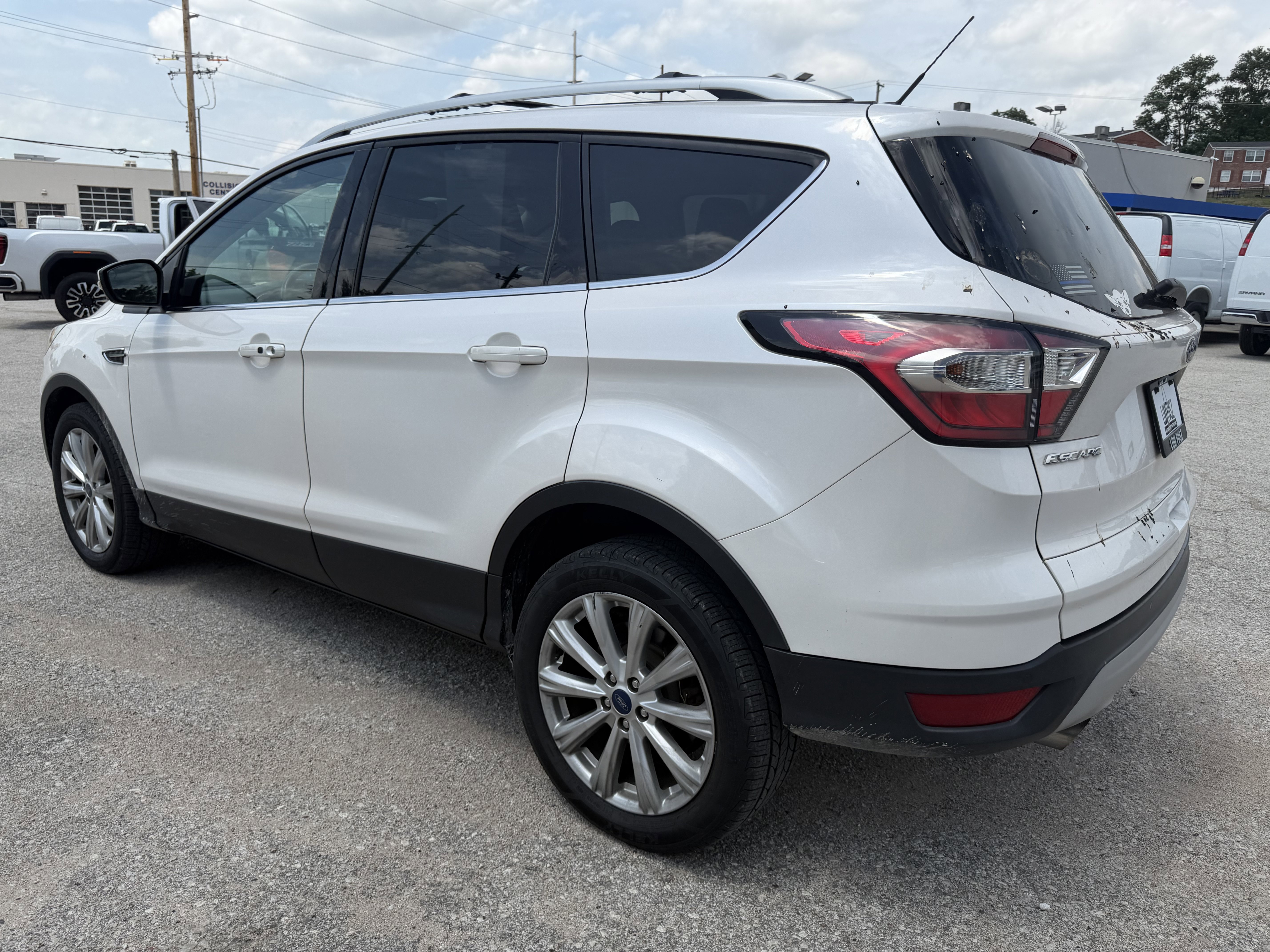 Used 2017 Ford Escape Titanium AWD/4WD image 5