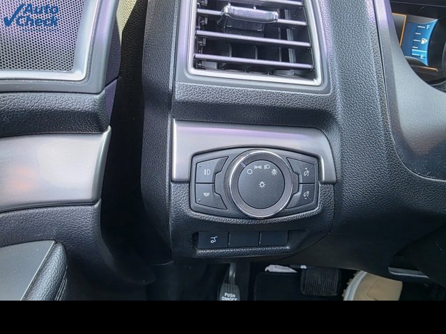 Used 2019 Ford Explorer XLT w/ Equipment Group 202A image 20