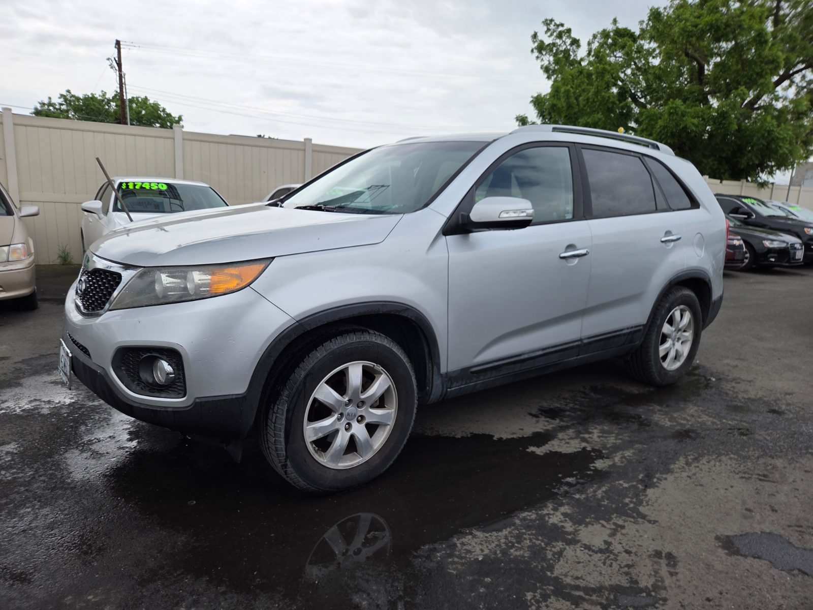 Used 2012 Kia Sorento LX w/ Convenience Pkg FWD image 1