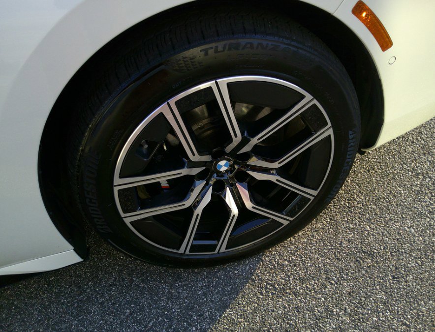 Used 2025 BMW 760i xDrive w/ Executive Package AWD/4WD image 58