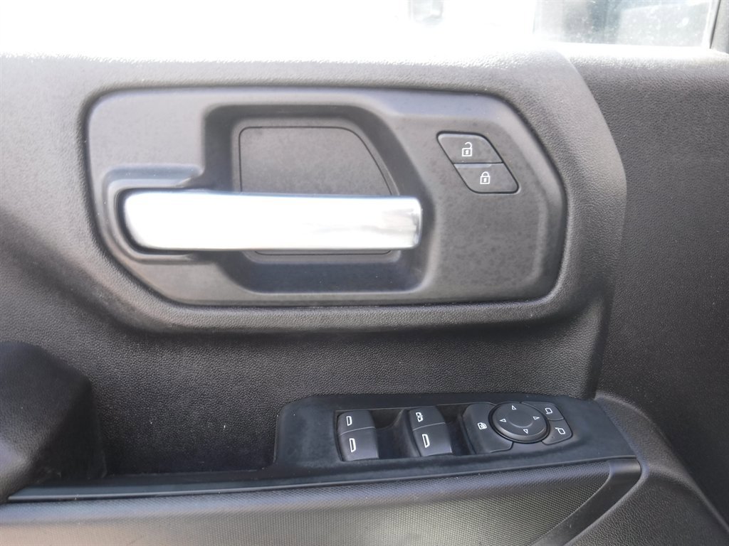Used 2023 Chevrolet Silverado 2500 Custom w/ Custom Convenience Package image 13